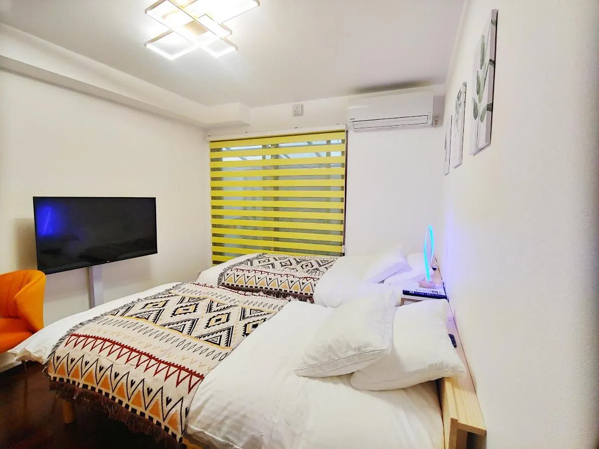 Appartement メゾンドオーク 新大久保 à Tōkyō 0*,  Japon